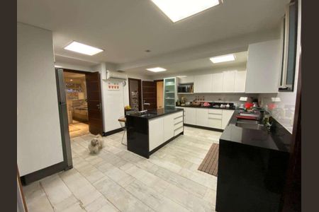 Apartamento à venda com 340m², 4 quartos e 1 vaga