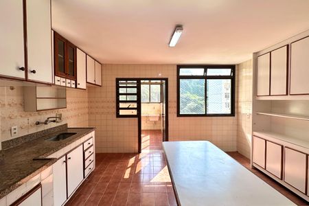 Apartamento à venda com 190m², 3 quartos e 2 vagasCozinha