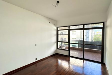 Apartamento à venda com 190m², 3 quartos e 2 vagasQuarto 01