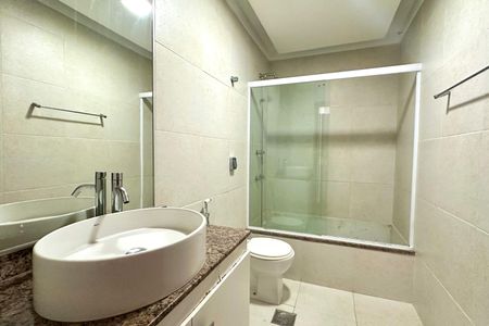 Apartamento à venda com 190m², 3 quartos e 2 vagasBanheiro da Suíte 2