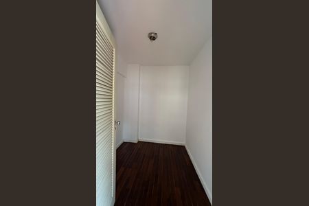 Apartamento à venda com 190m², 3 quartos e 2 vagasQuarto de Serviço