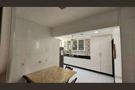 Apartamento à venda com 494m², 3 quartos e 1 vaga