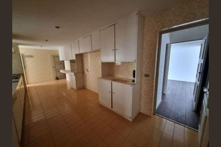 Apartamento à venda com 345m², 4 quartos e 2 vagas
