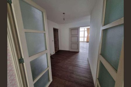 Apartamento à venda com 345m², 4 quartos e 2 vagas