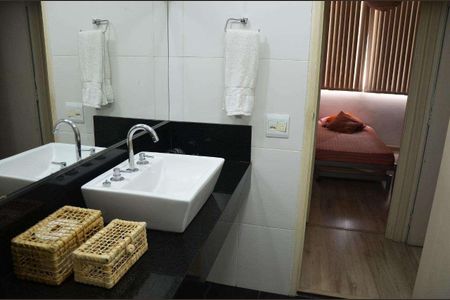 Apartamento à venda com 65m², 2 quartos e sem vaga