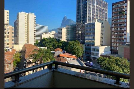 Apartamento à venda com 40m², 1 quarto e 1 vaga