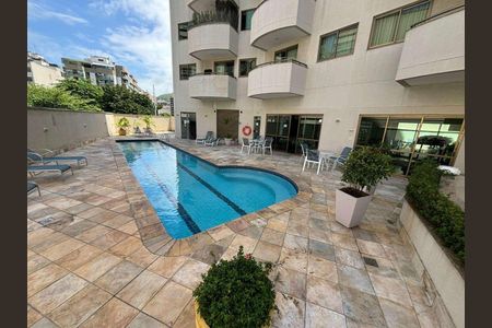 Apartamento à venda com 40m², 1 quarto e 1 vaga