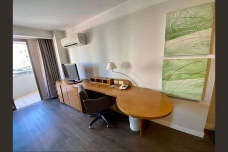 Apartamento à venda com 40m², 1 quarto e 1 vaga