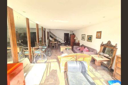 Apartamento à venda com 302m², 5 quartos e 1 vaga