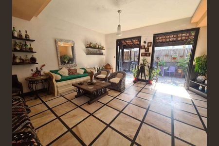 Apartamento à venda com 302m², 5 quartos e 1 vaga