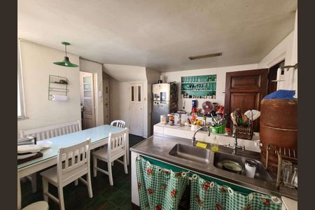 Apartamento à venda com 302m², 5 quartos e 1 vaga