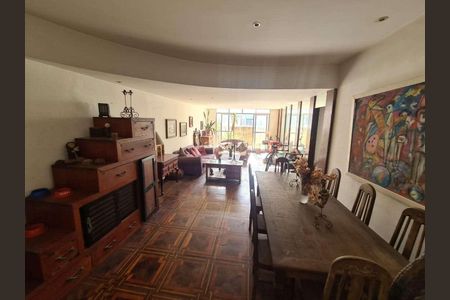 Apartamento à venda com 302m², 5 quartos e 1 vaga