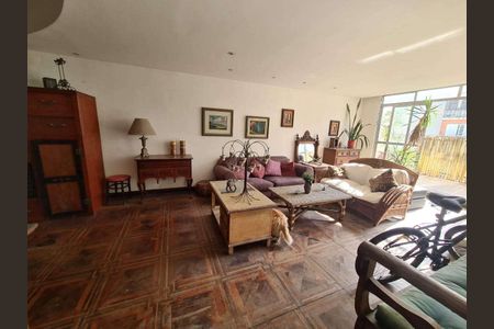 Apartamento à venda com 302m², 5 quartos e 1 vaga