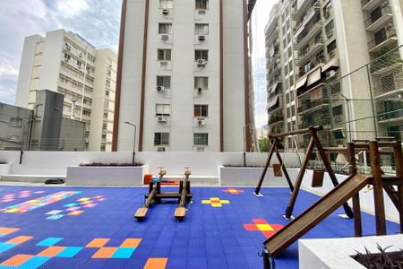 Apartamento à venda com 240m², 3 quartos e 1 vagaÁrea comum playground