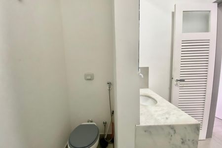Apartamento à venda com 240m², 3 quartos e 1 vagaBanheiro