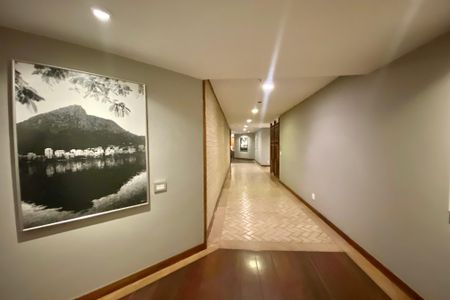 Apartamento à venda com 240m², 3 quartos e 1 vagaHall de entrada