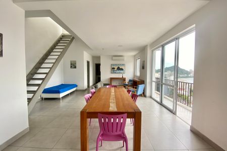 Apartamento à venda com 240m², 3 quartos e 1 vagaSala