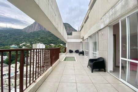 Apartamento à venda com 240m², 3 quartos e 1 vagaVaranda