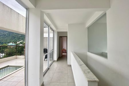 Apartamento à venda com 240m², 3 quartos e 1 vagaCorredor