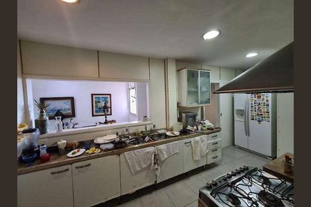 Apartamento à venda com 200m², 3 quartos e 1 vaga