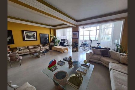 Apartamento à venda com 200m², 3 quartos e 1 vaga