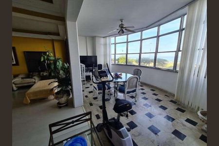 Apartamento à venda com 200m², 3 quartos e 1 vaga