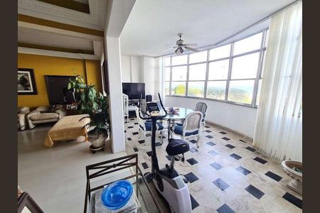 Apartamento à venda com 200m², 3 quartos e 1 vaga