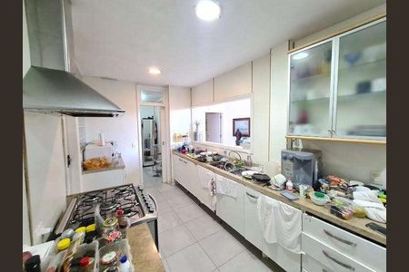 Apartamento à venda com 200m², 3 quartos e 1 vaga