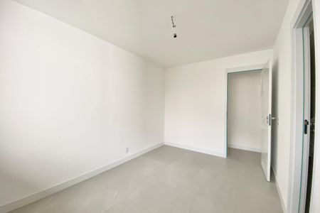 Apartamento à venda com 147m², 3 quartos e 2 vagas Apartamento à venda com 147m², 3 quartos e 2 vagasSuíte 1