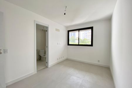 Apartamento à venda com 147m², 3 quartos e 2 vagas Apartamento à venda com 147m², 3 quartos e 2 vagasSuíte 1
