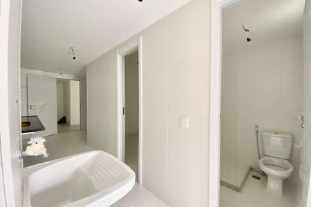 Apartamento à venda com 147m², 3 quartos e 2 vagas Apartamento à venda com 147m², 3 quartos e 2 vagasÁrea de Serviço