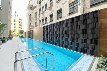 Apartamento à venda com 147m², 3 quartos e 2 vagas Apartamento à venda com 147m², 3 quartos e 2 vagasÁrea comum piscina