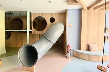 Apartamento à venda com 147m², 3 quartos e 2 vagas Apartamento à venda com 147m², 3 quartos e 2 vagasÁrea comum brinquedoteca