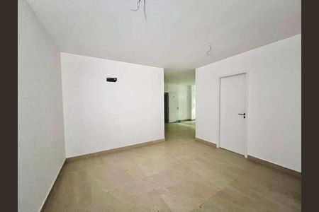 Apartamento à venda com 85m², 2 quartos e sem vaga