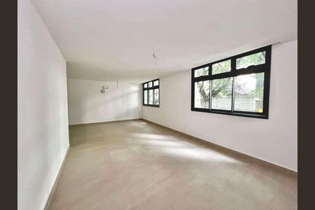 Apartamento à venda com 133m², 3 quartos e sem vaga
