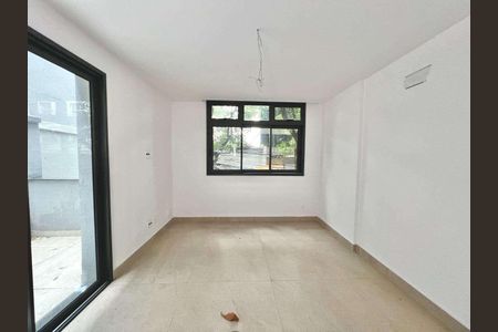 Apartamento à venda com 133m², 3 quartos e sem vaga