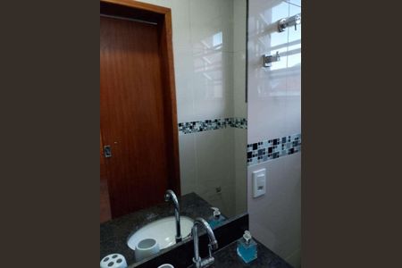 Casa à venda com 109m², 3 quartos e 1 vaga