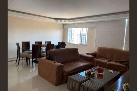 Apartamento à venda com 267m², 4 quartos e 1 vaga