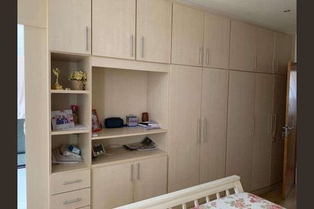 Apartamento à venda com 267m², 4 quartos e 1 vaga