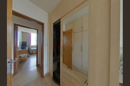 Apartamento à venda com 267m², 4 quartos e 1 vaga