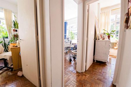 Casa à venda com 157m², 4 quartos e 2 vagas