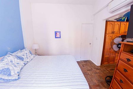 Casa à venda com 157m², 4 quartos e 2 vagas