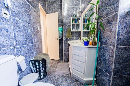 Casa à venda com 157m², 4 quartos e 2 vagas