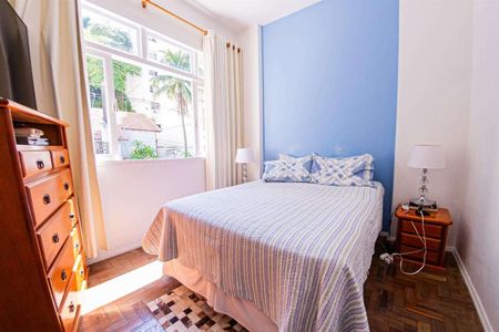 Casa à venda com 157m², 4 quartos e 2 vagas