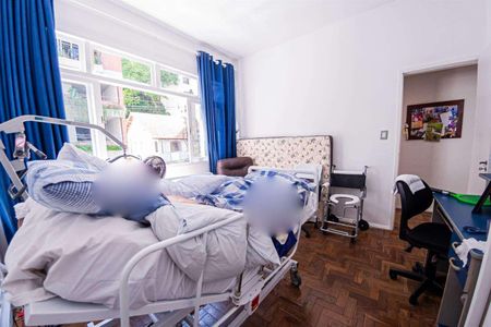 Casa à venda com 157m², 4 quartos e 2 vagas