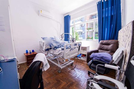 Casa à venda com 157m², 4 quartos e 2 vagas