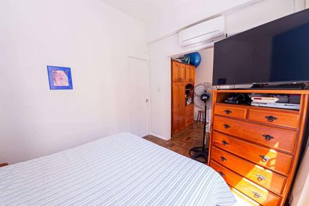 Casa à venda com 157m², 4 quartos e 2 vagas