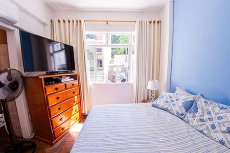 Casa à venda com 157m², 4 quartos e 2 vagas