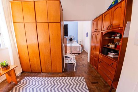 Casa à venda com 157m², 4 quartos e 2 vagas