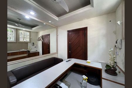 Casa à venda com 120m², 3 quartos e sem vaga